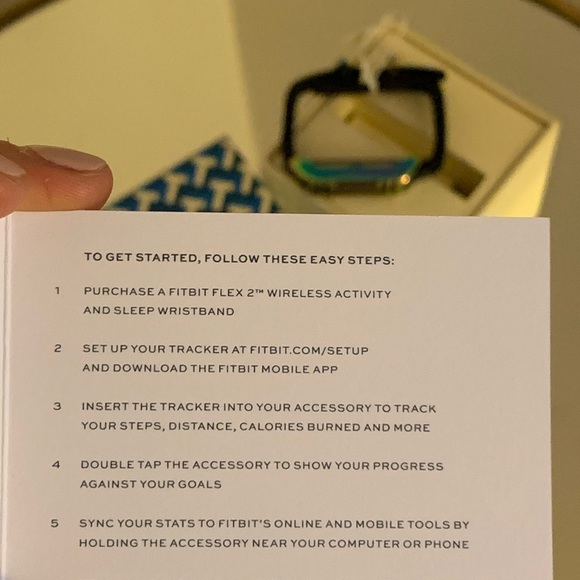 Tory Burch x Fit Bit Flex 2 Accessory - Picture 7 of 8